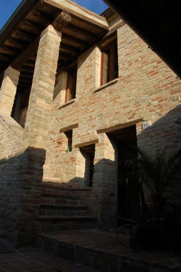 Vila Il Poggio Mombaroccio Exteriér fotografie