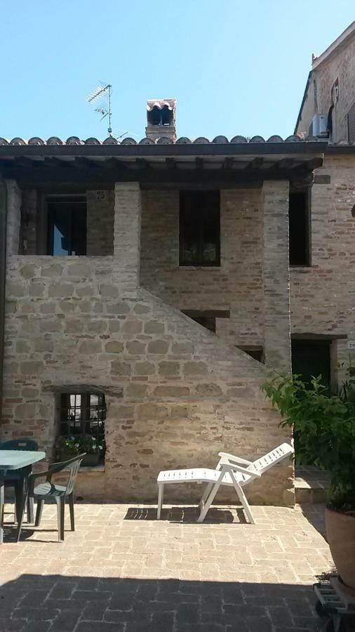 Vila Il Poggio Mombaroccio Exteriér fotografie