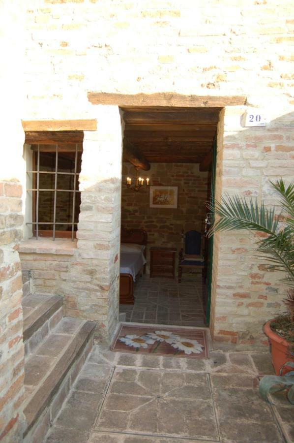 Vila Il Poggio Mombaroccio Exteriér fotografie