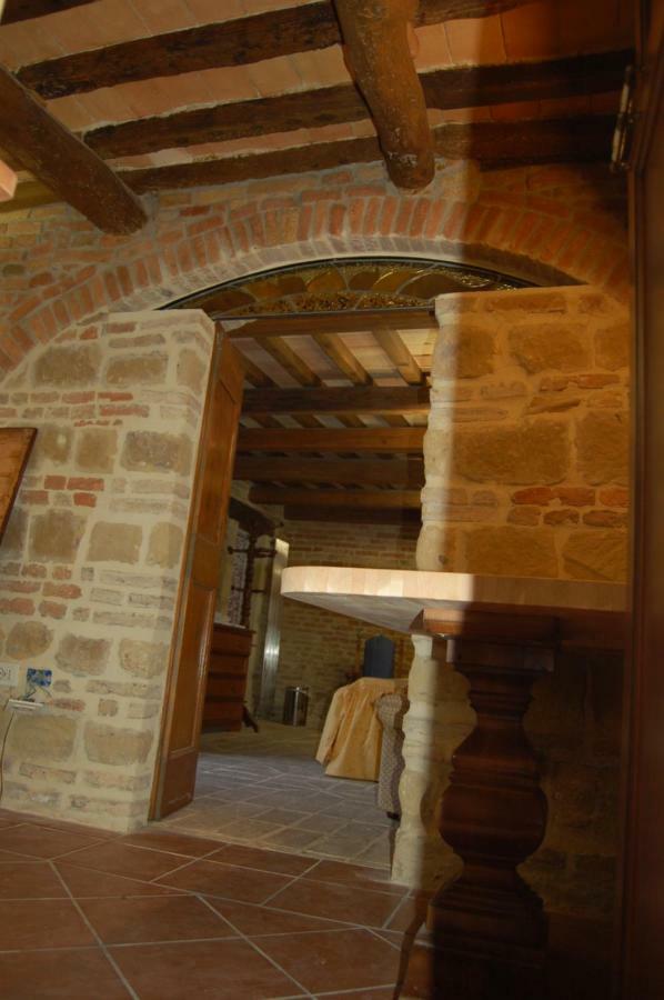 Vila Il Poggio Mombaroccio Exteriér fotografie
